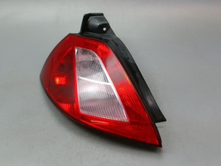 FEU ARRIERE GAUCHE  RENAULT MEGANE II Phase 1 2002-2005