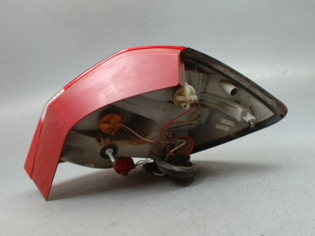 FEU ARRIERE GAUCHE  SKODA FABIA 2007-