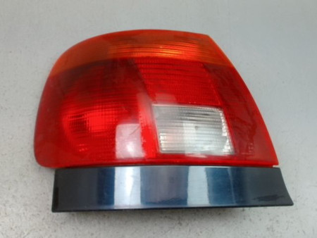 FEU ARRIERE GAUCHE  AUDI A4 BERL. I Phase 1 (8D) 1995-1999