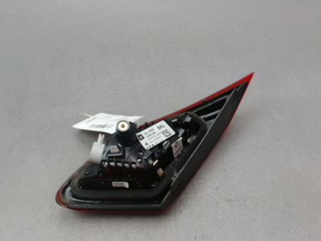 FEU ARRIERE INTERIEUR GAUCHE OPEL CORSA V (E) 2014-...