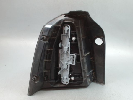 FEU ARRIERE DROIT OPEL ZAFIRA MONOSP. II Phase 1 (B) 2005-2007