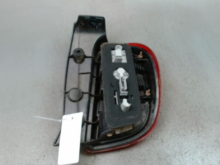 FEU ARRIERE GAUCHE  NISSAN MICRA 2009-