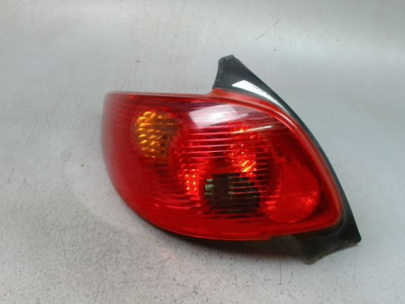 FEU ARRIERE GAUCHE  PEUGEOT 206 1998-2009