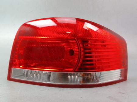FEU ARRIERE DROIT AUDI A3 II Phase 1 (8P) 2003-2008