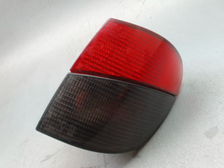 FEU ARRIERE DROIT PEUGEOT 406 BREAK Phase 2 1999-2004