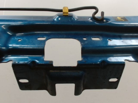 TRAVERSE SUPERIEURE ARMATURE AVANT FORD TRANSIT