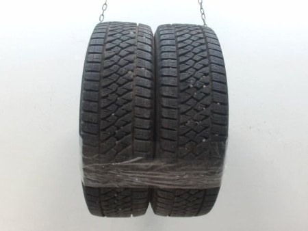 Paire de pneus BRIDGESTONE BLIZZAK 215 70 15 109 R