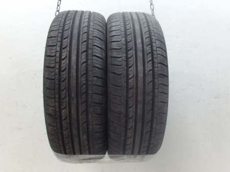Paire de pneus ROVELO RHP780 P 185 60 15 88 H