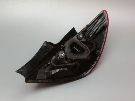 FEU ARRIERE GAUCHE  OPEL CORSA IV Phase 2 (D) 2011-2015