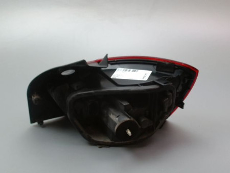 FEU ARRIERE GAUCHE  SEAT IBIZA IV Phase 2 (6J) 2012-...