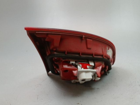 FEU ARRIERE INTERIEUR DROIT OPEL MERIVA MONOSP. II Phase 2 (B) 2013-...