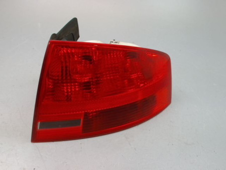 FEU ARRIERE DROIT AUDI A4 BERL. II Phase 2 2004-2008
