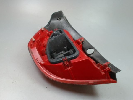 FEU ARRIERE DROIT RENAULT CLIO III Phase 2 2009-2014