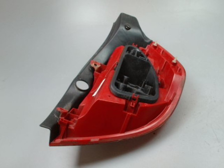 FEU ARRIERE GAUCHE  RENAULT CLIO III Phase 2 2009-2014