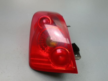 FEU ARRIERE GAUCHE  NISSAN PRIMERA IV 2002-2006