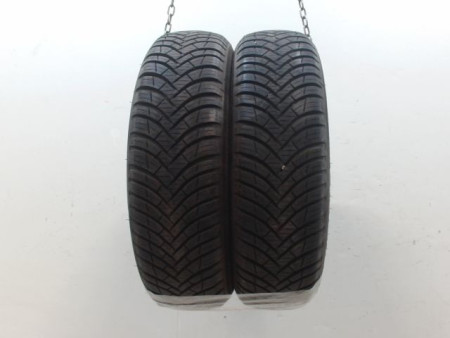 Paire de pneus KLEBER QUADRAXER 2 155 65 14 75 T