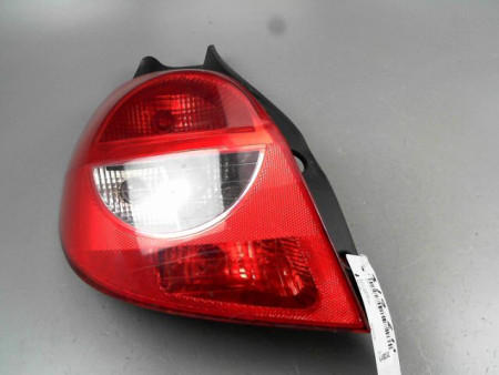 FEU ARRIERE GAUCHE  RENAULT CLIO III Phase 1 2005-2009