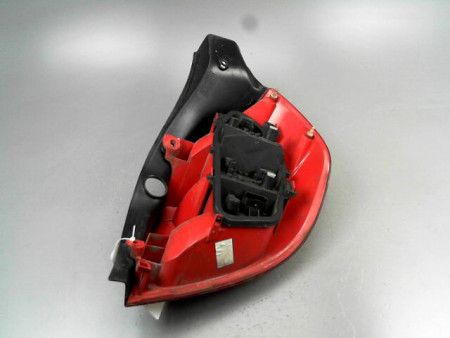 FEU ARRIERE GAUCHE  RENAULT CLIO III Phase 1 2005-2009