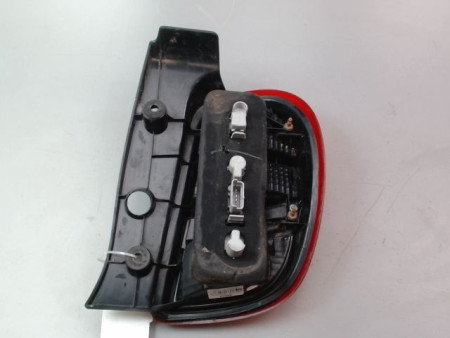 FEU ARRIERE GAUCHE  NISSAN MICRA 2009-