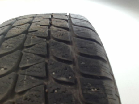 Pneu BRIDGESTONE BLIZZAK LM 25 215 65 15 96 H