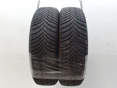 Paire de pneus KLEBER QUADRAXER 175 70 14 84 T