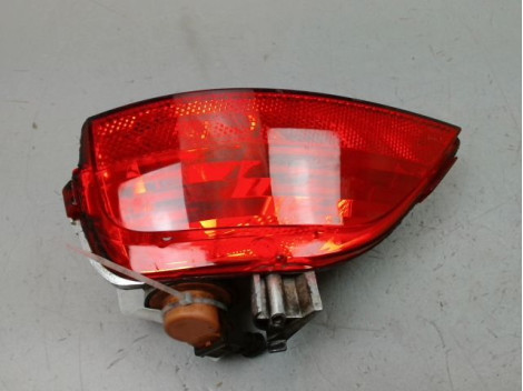 FEU DE PARE-CHOC ARRIERE GAUCHE RENAULT CAPTUR Phase 1 2013-...