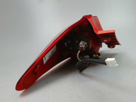 FEU ARRIERE DROIT TOYOTA AURIS 2010-