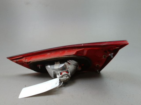 FEU ARRIERE INTERIEUR GAUCHE TOYOTA AURIS 2010-