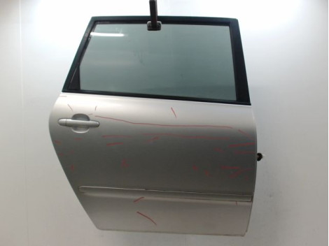 PORTE ARRIERE DROIT TOYOTA AVENSIS VERSO 01-03