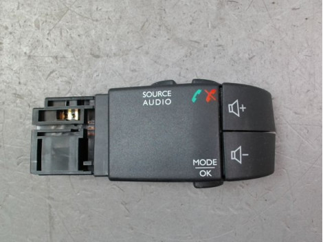 COMMANDE AUTORADIO RENAULT CLIO BREAK IV Phase 1 2012-...