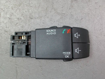 COMMANDE AUTORADIO RENAULT CLIO BREAK IV Phase 1 2012-...