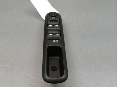 COMMANDE LEVE-GLACE PORTE AVG PEUGEOT 5008