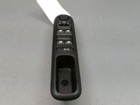 COMMANDE LEVE-GLACE PORTE AVG PEUGEOT 5008