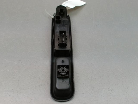 COMMANDE LEVE-GLACE PORTE AVG PEUGEOT 5008