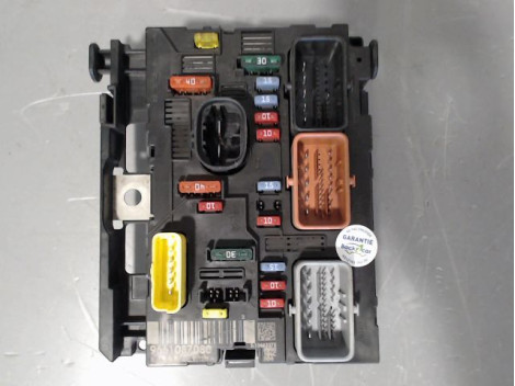BOITE A FUSIBLES PEUGEOT 307 Phase 2 2005-2007