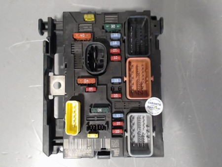 BOITE A FUSIBLES PEUGEOT 307 Phase 2 2005-2007