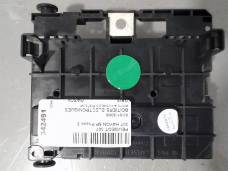 BOITE A FUSIBLES PEUGEOT 307 Phase 2 2005-2007