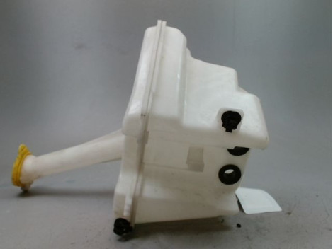 RESERVOIR LAVE-GLACE AVANT TOYOTA YARIS 2005-