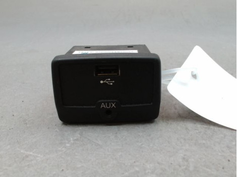 PORT USB/AUX FIAT 500