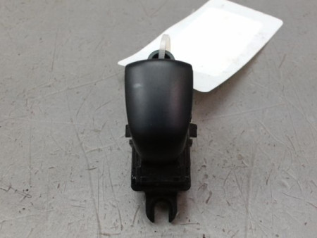 COMMANDE LEVE-GLACE PORTE ARD NISSAN X-TRAIL