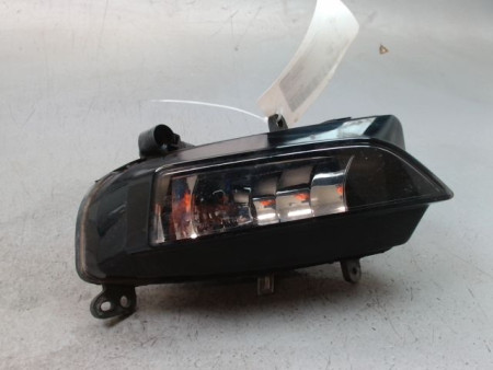 PHARE ANTIBROUILLARD AVANT DROIT AUDI A4