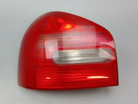 FEU ARRIERE GAUCHE  AUDI A3 I Phase 1 (8L) 1996-2000