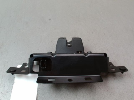 SERRURE HAYON  PEUGEOT 208