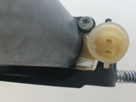 MECANISME+MOTEUR LEVE-GLACE AVANT DROIT RENAULT CLIO CAMPUS II Phase 1 2006-2009
