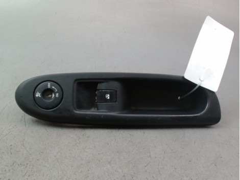 COMMANDE LEVE-GLACE PORTE AVD RENAULT CLIO II Phase 2 2001-2006