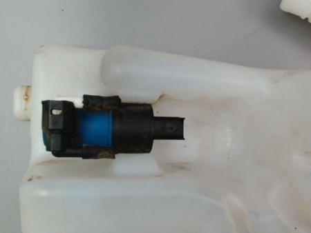 RESERVOIR LAVE-GLACE AVANT RENAULT CLIO III Phase 2 2009-2014