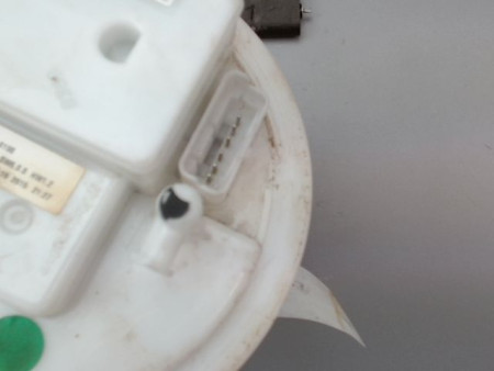 POMPE CARBURANT IMMERGEE PEUGEOT 308 2011-