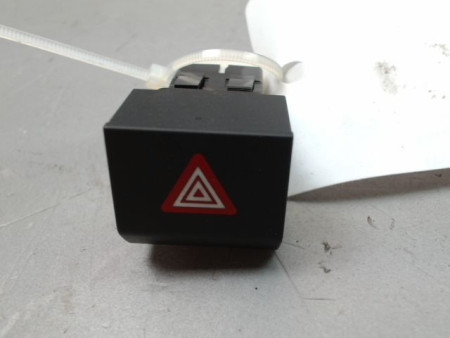 BOUTON DE WARNING CITROEN E-C4