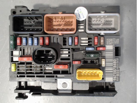 BOITE A FUSIBLES PEUGEOT 308 I Phase 1 2007-2011