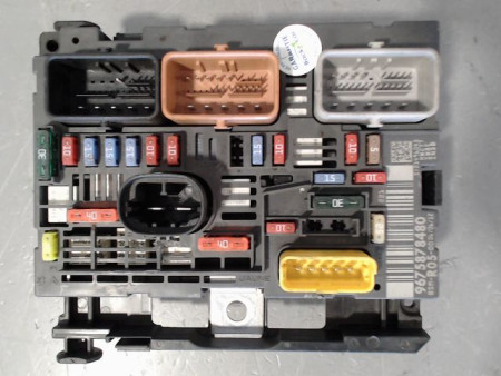 BOITE A FUSIBLES PEUGEOT 308 I Phase 1 2007-2011